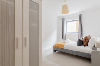Contemporary 2BD Flat w Patio in East London - Londra - 4