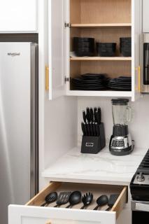 Modern 3BR Stay Near DT CHI - 4