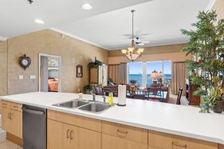 Sterling Beach 1402 - 2