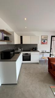 Le BAUHAUS appart moderne et rénové avec parking - 6