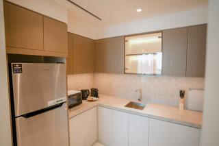 Grand Bleu Tower with Palm View & Private Beach - 2