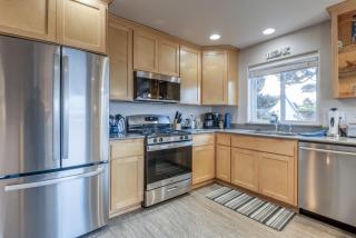 Pacific Peeks One - OceanView - EV Charger - Pet Friendly - Lincoln City - 9
