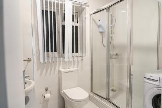The Hibbert Lux Modern Apartment 1 - 1