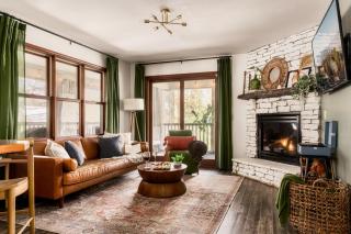 The Moondance Cabin by Lightfoot Stays Vacation Rentals - Sevierville - 5