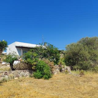 Secluded 200-Year-Old Cycladic Retreat in Milos - Adamas - 0