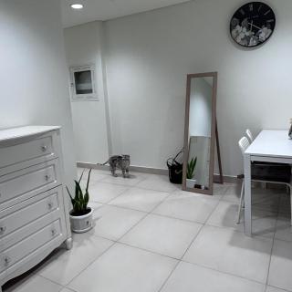 Cozy Master Room with its Own Bathroom - Abu Dhabi - 6