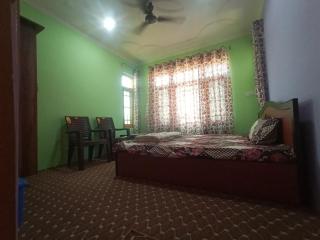 SEA shell pan guest house Danpora brain Srinagar - Srinagar - 5