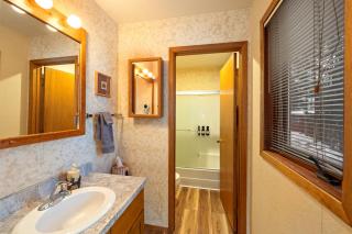 Cozy Ski-In Ski-Out Big Mountain Condo - Whitefish - 6