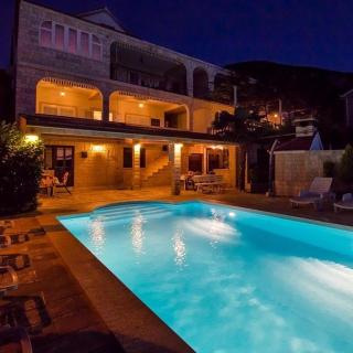 4 Bedroom Apartment With Pool at Pelješac - Trpanj - 9