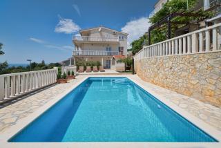 Heavenly Dream House With Pool - Stanići - 0