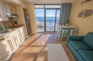 Oceanfront Views, Recently Renovated Kitchen,Pools - Myrtle Beach - 6