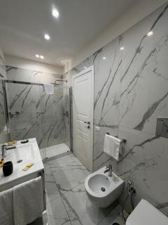 Lady Mary's Luxury Suites - Napoli - 5