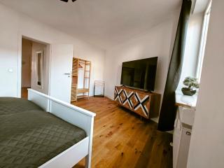 3 Room Downtown Apartment Bilk - Düsseldorf - 1