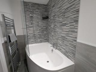 Large 4 Bed Hse, Sleeps 7, 3 BTH, Drive PRKG-4 Cars, M4-A329, Shinfield Studios, 10mins, Reading, Ascot & Legoland 20mins, Film Crew, Contractor & Family Friendly - Winnersh - 1