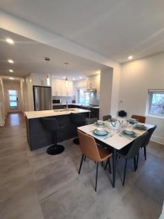 Spacious 3BR Retreat in Vibrant Montreal, Parks, Dining & Culture - Montreal - 9