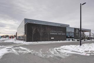 Luxury New Home - with Parking - Mirabel - 4