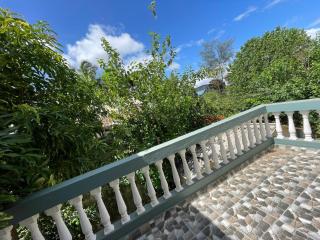 MOUNTAIN BREEZE VILLa - Lonavala - 5