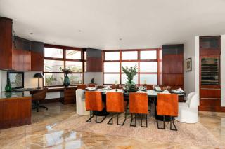 Brand New Listing Elegant 7BR Masterpiece Walk to Beach Shops & Dining - San Diego - 3