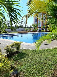 Departamento En Acapulco Diamante con Alberca, Camastros y Hermosos Jardines - Acapulco - 6