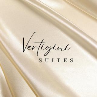 Vertigini Suites, Il Rifugio dell Amore per SOLE COPPIE , A 50m dalla Stazione e dalla Via dell Amore con Vista Mare e Intimità Appagante - Riomaggiore - 2