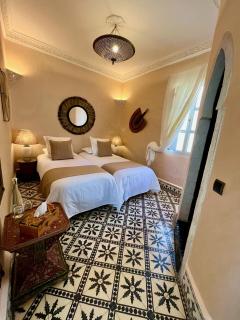 Riad MALAÏKA - 5