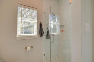 South Houston Townhome with Patio & Gas Grill - Houston - 7