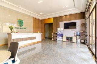 Plushy Nivla haven with pool,gym and mini mart yaya - Nairobi - 2