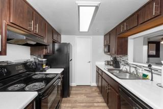 Comfy 2BR Pool Gym Prime Location - Tempe - 8