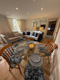 Home away from home in Glasgow - Free Street Parking - 7