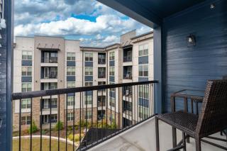Near Shops Restaurants & Grandview Med Ctr - Homewood - 0