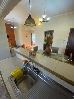 Hermosa casa de 8 dormitorios y 4 baños para 25 personas - Cuenca - 9