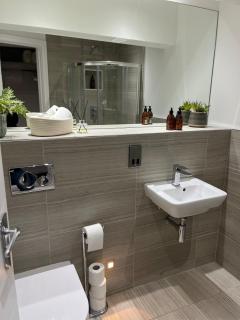 City Centre Riverside Apartment - York - 2