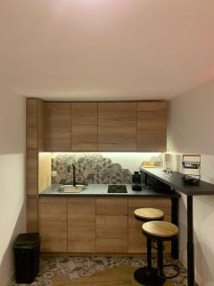 Love Room, studio Woody Spa , Balnéo - Saint-Chamond - 4