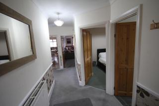 The Oaks Place - Hanworth - 5