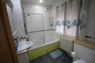 The Oaks Place - Hanworth - 3