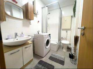 Livemore24 - Space in Duisburg 24-7 Check-in - Duisburgo - 8