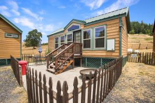 Mendocino Redwoods RV Resort - 8