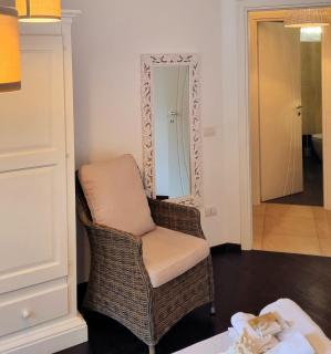 Mediterranean Apartment Pool & Parking - 1