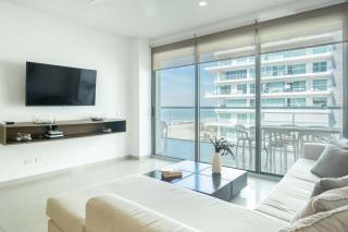 Impeccable 2BR with Charming Balcony in Sunset Beach - Cartagena - 3