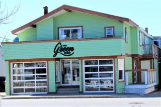 Newly Renovated - Across From Beach - Boardwalk - Hampton - 9