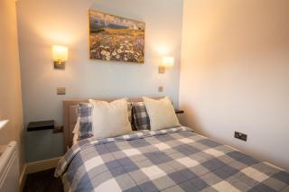 Pauls Place - Brynsiencyn - 1