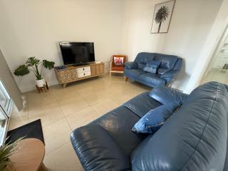 Marine Parade Holiday Unit 2 - Port Vincent - 7