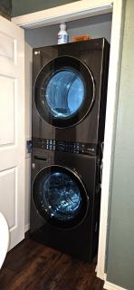 Private Cabin- Breakfast - Double Tub - 75in TV - SUP - Washer Dryer - BBQ - West Point - 6