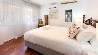Coconut Palms Apartment with 2 Bedrooms - Scarness - 4