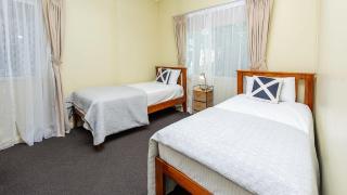 Coconut Palms Deluxe Two Bedroom Apartment - Scarness - 1