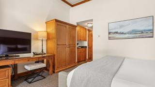 Studio Spruce Peak Ski In Ski Out 147 By Stowe Mountain Rentals - 3