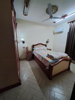 Cozy Stay in a Prime Location - 5