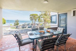 Florentine, 8 11 Columbia Close - opposite the beach with Air con and water views - Nelson Bay - 7