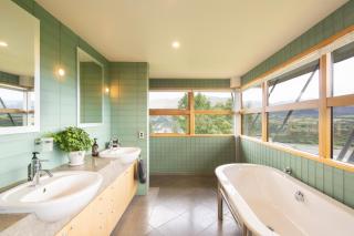 Kaingarua by Sotheby's Luxury Rental Homes - Queenstown - 1