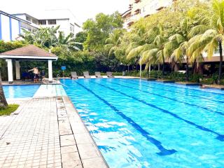 The Rochester Parklane Condominium - Manila - 1
